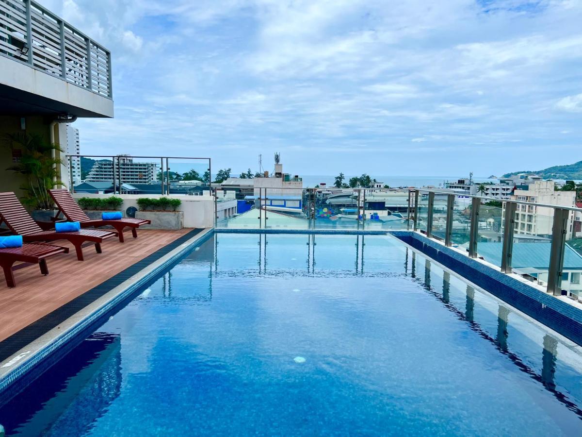 Отель Centro One Patong Экстерьер фото